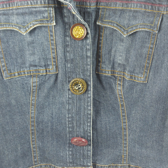 NEW ARRIVAL! CAbi Dark Wash Jean Jacket Snap Front - Picture 8 of 8